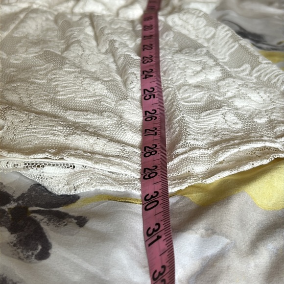 EXPRESS | ROMPER | SM PETITE | LACE | FULLY LINED - Picture 9 of 11